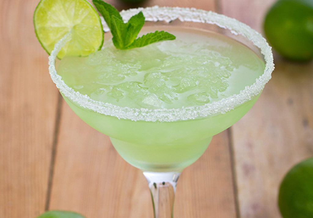 fresh fruir skinny margarita recipe