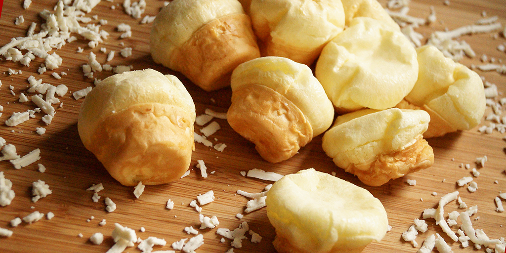 Brazilian Cheese Bread - Pao de Queijo